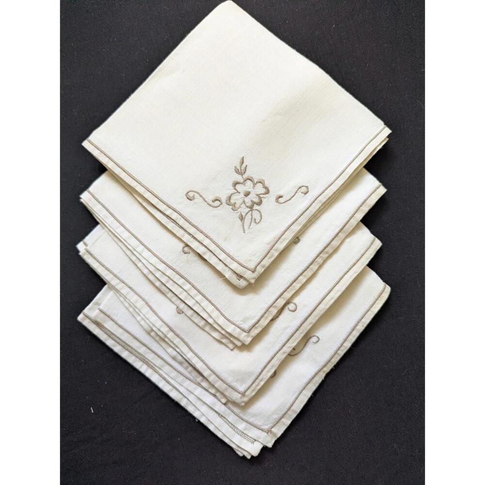Vtg Set Of 4 Ivory Linen Napkins Floral Hand Embroidery 13”x13”